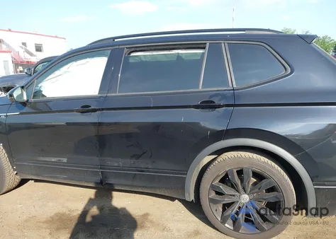 2021 Volkswagen Tiguan 2.0T Se/2.0T Se R-Line Black/2.0T Sel из США, поврежденный, VIN 3VV2B7AX7MM024324